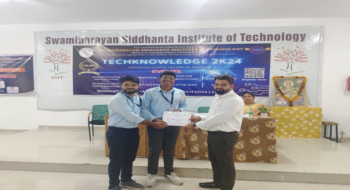 1st Proce Winner In TechKnowledge – MBA Director Felicitating The Students